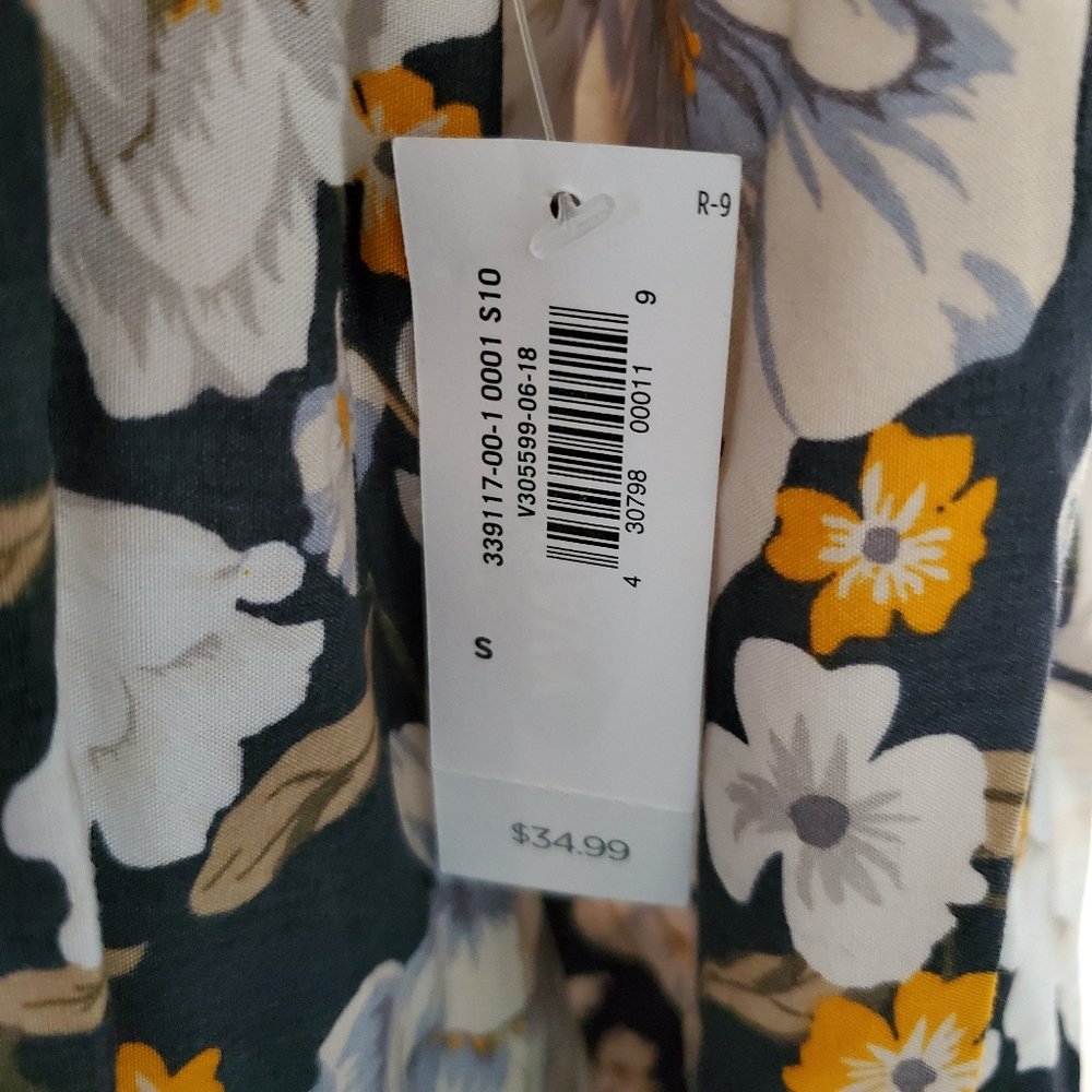 Old Navy gray floral dress bell sleeve 3/4… - Picture 6 of 7